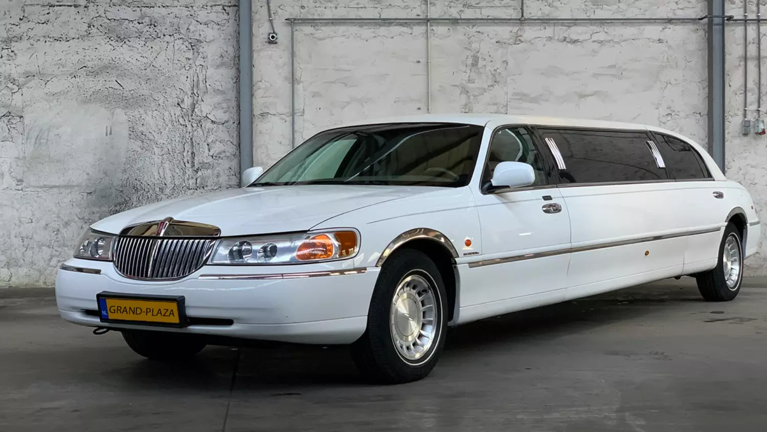 Limousine grandplaza Limousine grandplaza